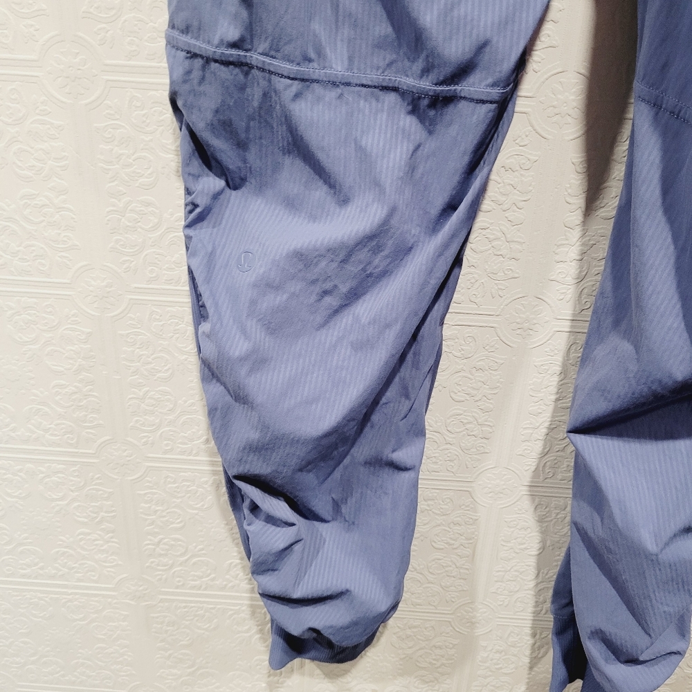 Lululemon Beyond the Studio Jogger Water Drop size 12 - Picture 9 of 10